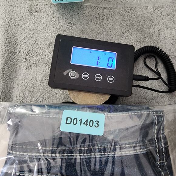 Silver Jeans Women W29/L22 1/2 Blue Dark Wash Suki Mid Capri Fluid Stretch Denim - Picture 15 of 15